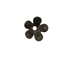C-Koop Enameled Metal Black 5 Petal 15mm