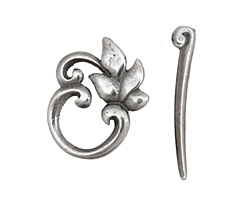 Antique Silver (plated) Ivy Leaf Toggle Clasp 22x19mm, 29mm bar