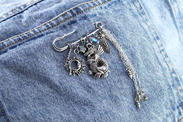 Draconia Pin