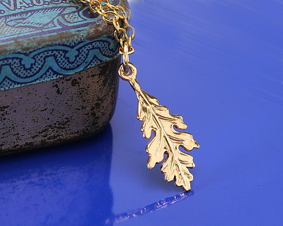 Nina Designs Bronze Oak Leaf Charm 9x25mm