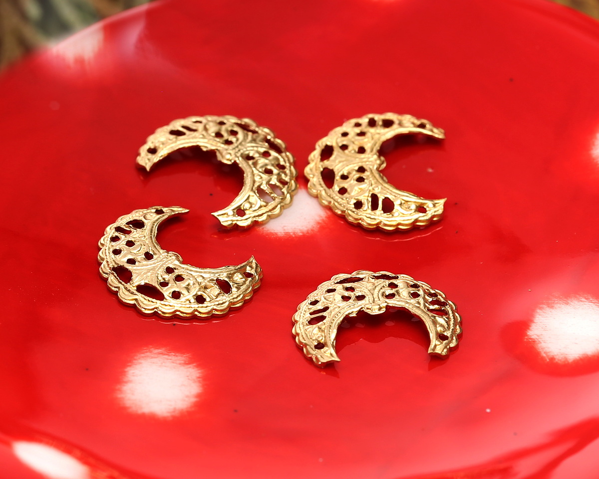 Vintaj Solid Brass Filigree Crescent Moon Focal 17x15mm