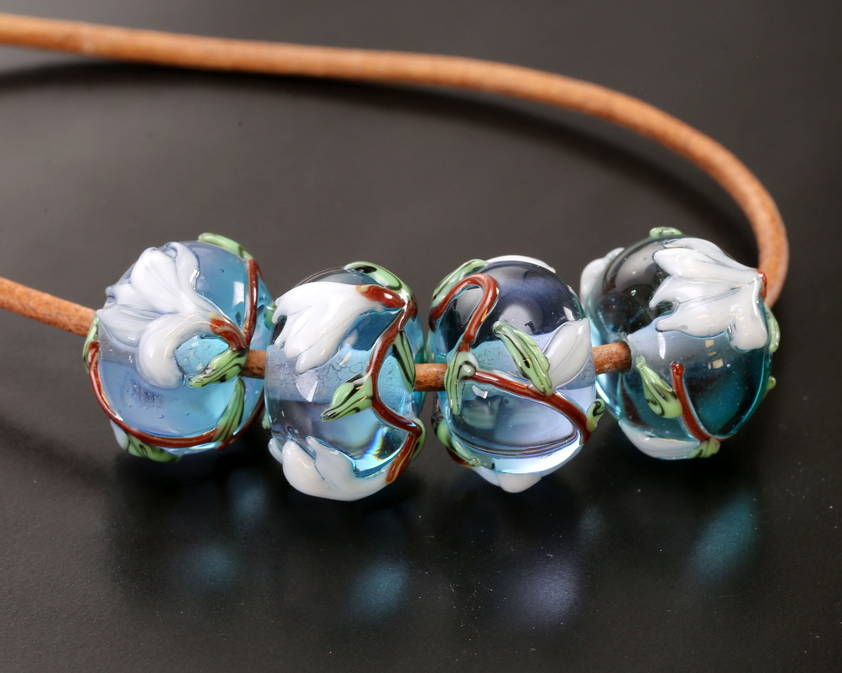 Grace Lampwork Magnolia Mist Rondelle 10x16mm