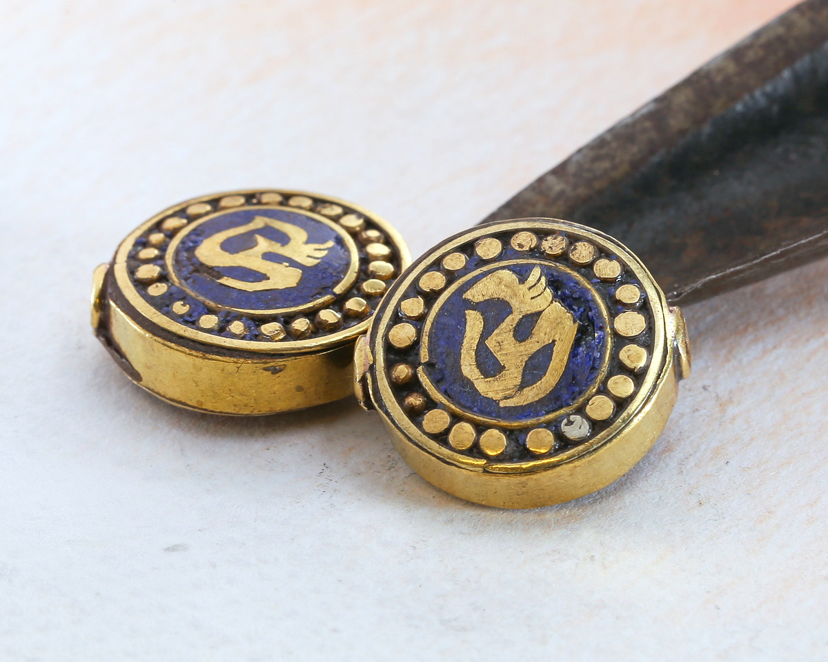 Nepalese Brass Om w/ Inlaid Lapis Coin Bead 20mm