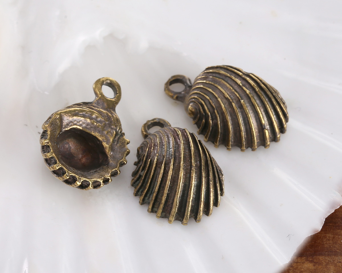 Mykonos Antique Brass (plated) Cockle Shell Focal 14x21mm