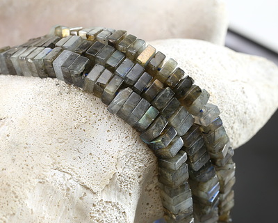 Labradorite Squaredelle 3x6mm
