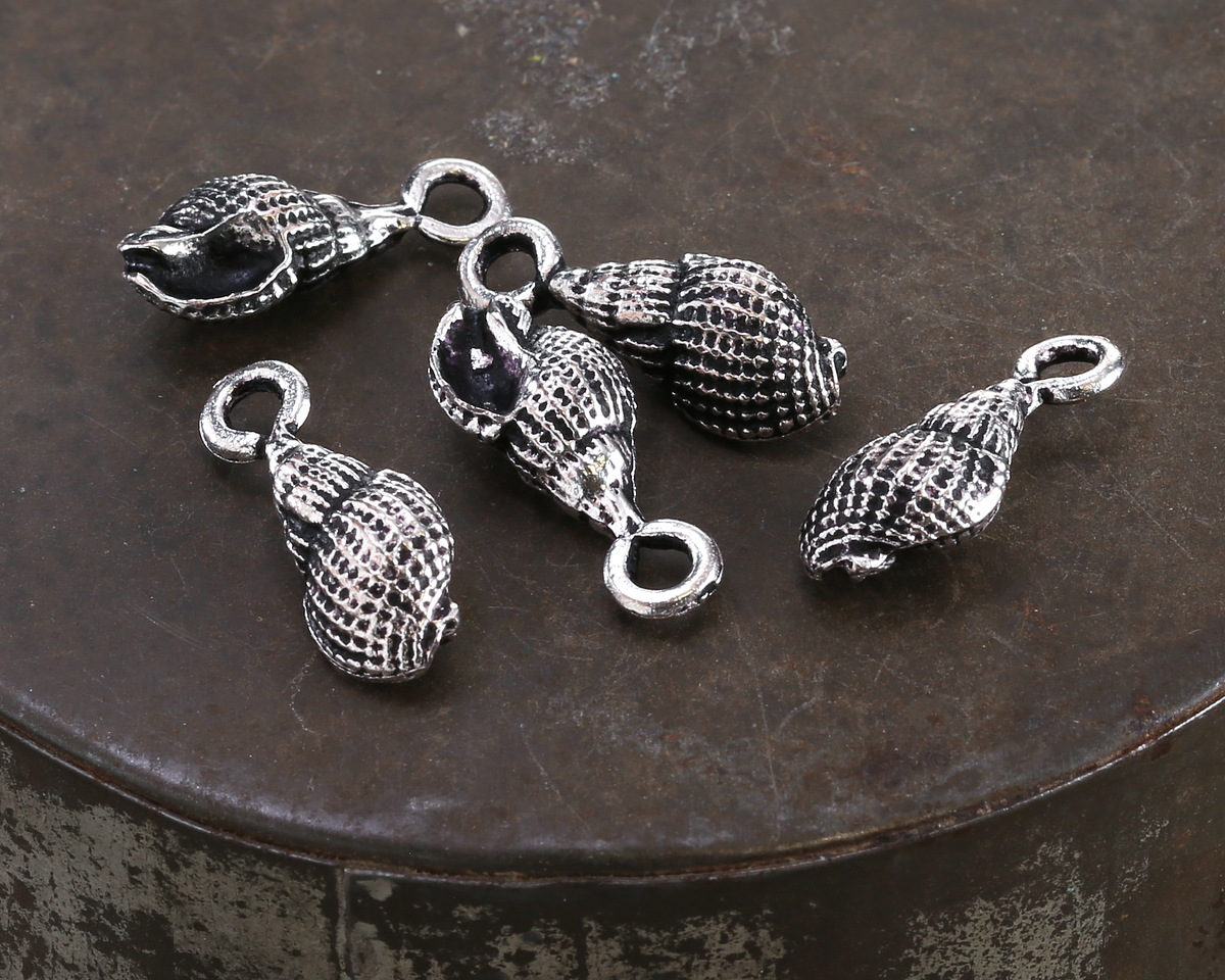 Mykonos Antique Silver (plated) Conch Shell Focal 7x18mm