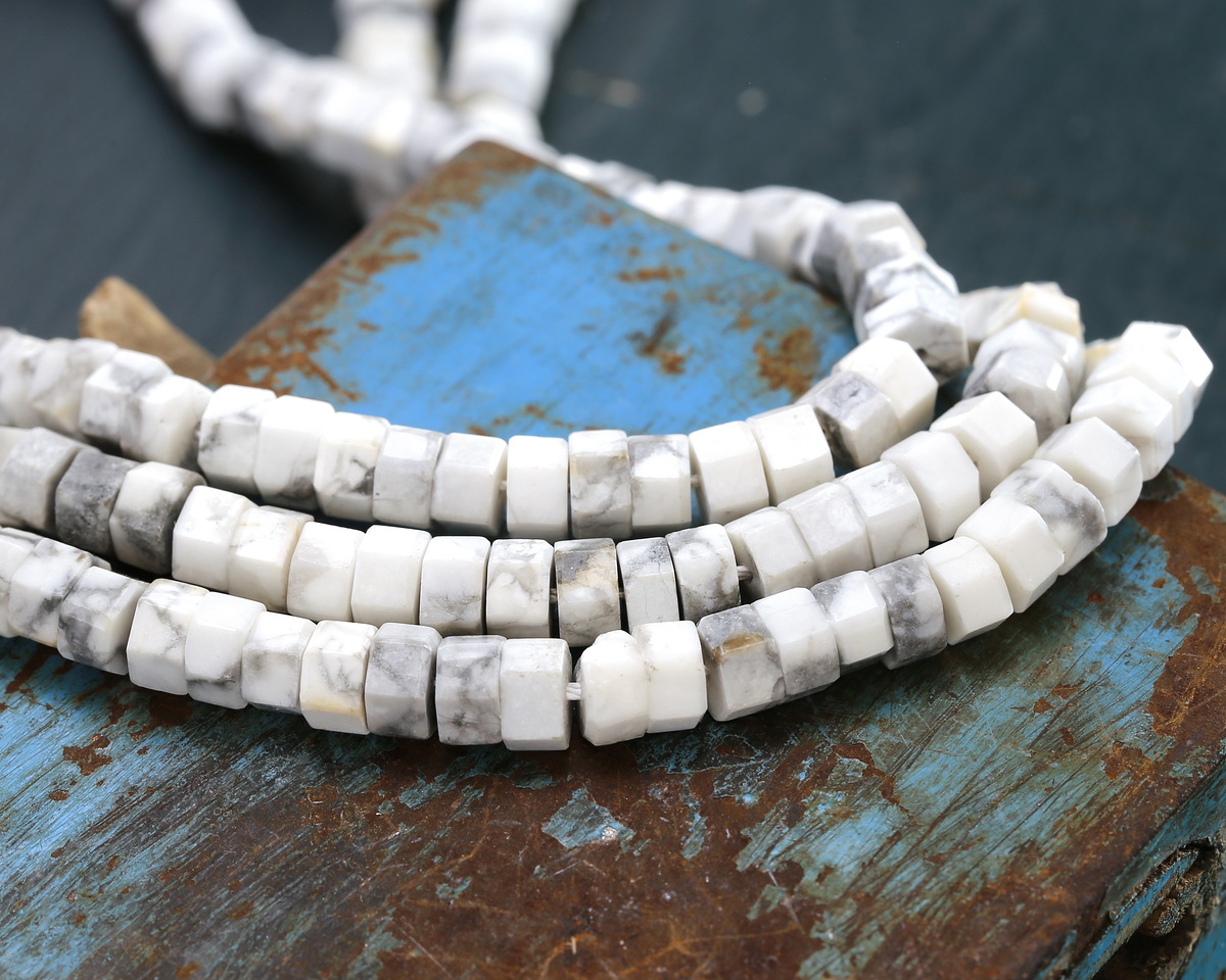 White Howlite Microfaceted Heishi 3x6mm