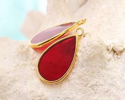 24k Gold (Plated) Transparent Ruby Red Resin Drop Focal 13x23mm
