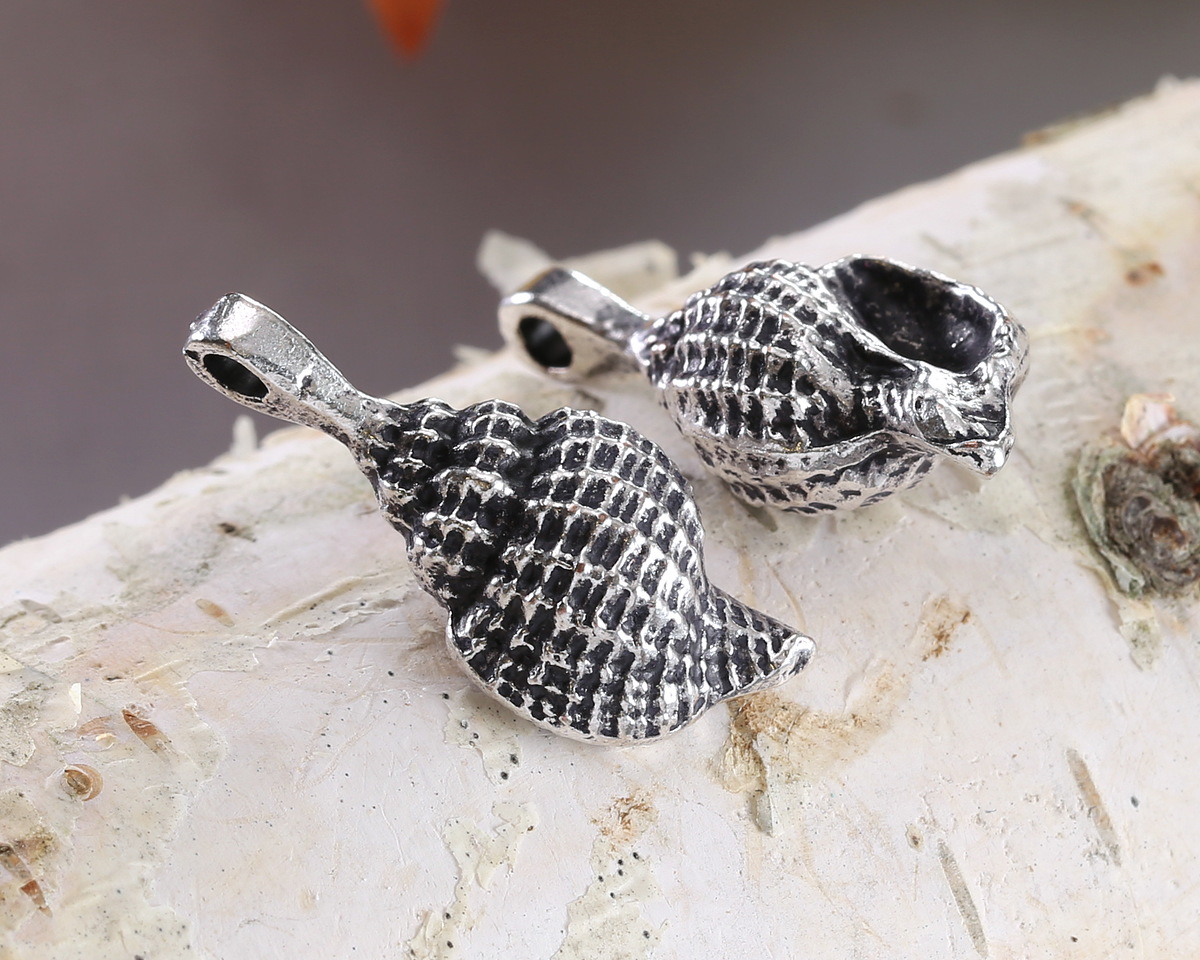 Mykonos Antique Silver (plated) Tibia Shell Charm 12x27.5mm