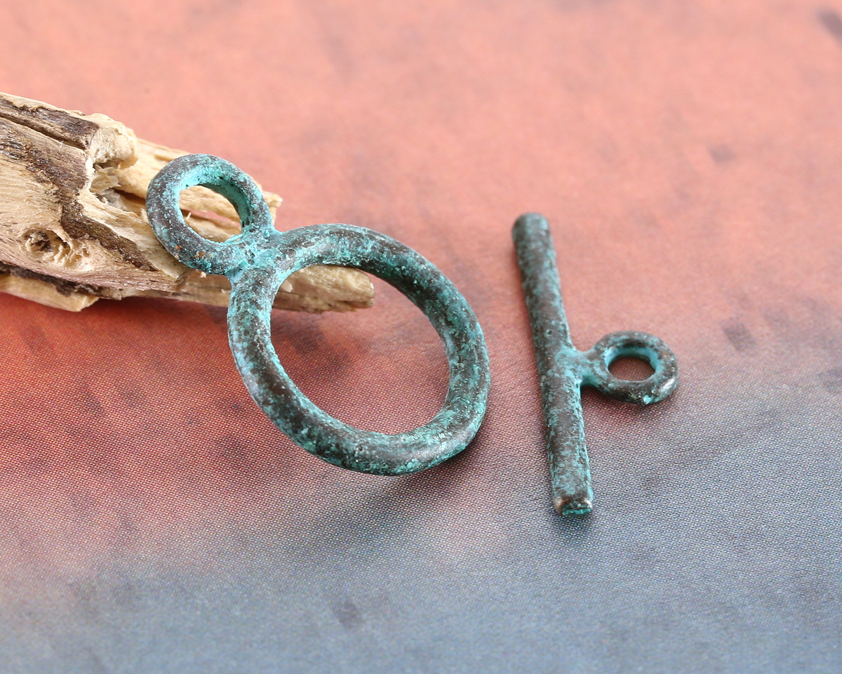 Mykonos Copper (plated) Patina Toggle Clasp 21x14mm, 21mm Bar