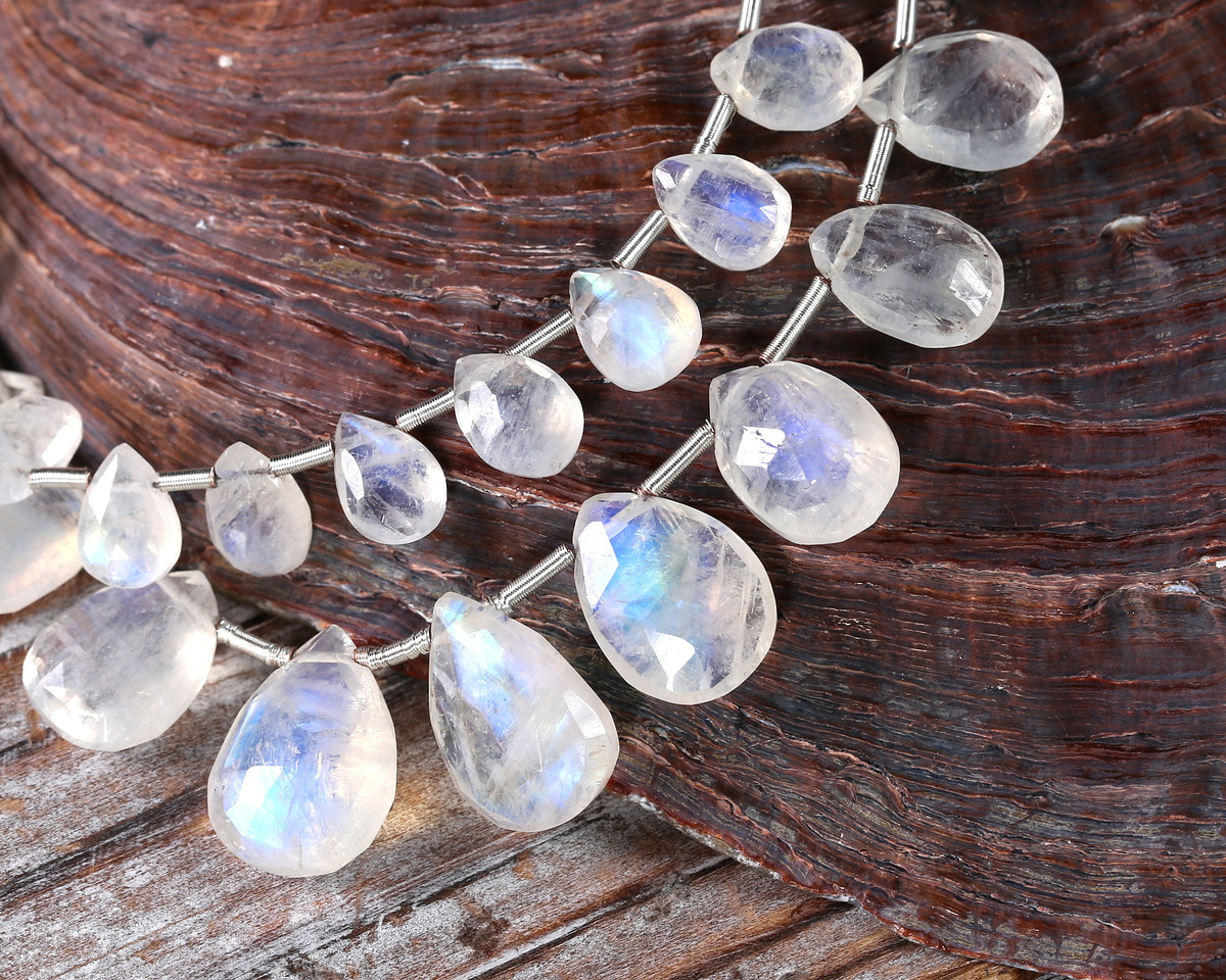 Rainbow Moonstone Graduated Faceted Teardrop 4.5-9.5x5.5-14.5mm
