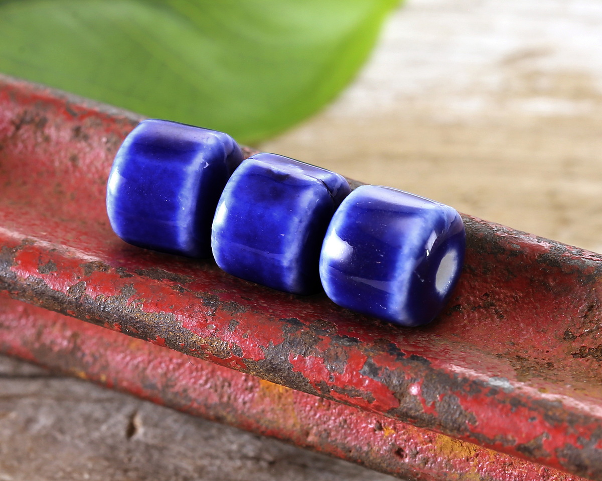 Cobalt Porcelain Barrel 9x10mm