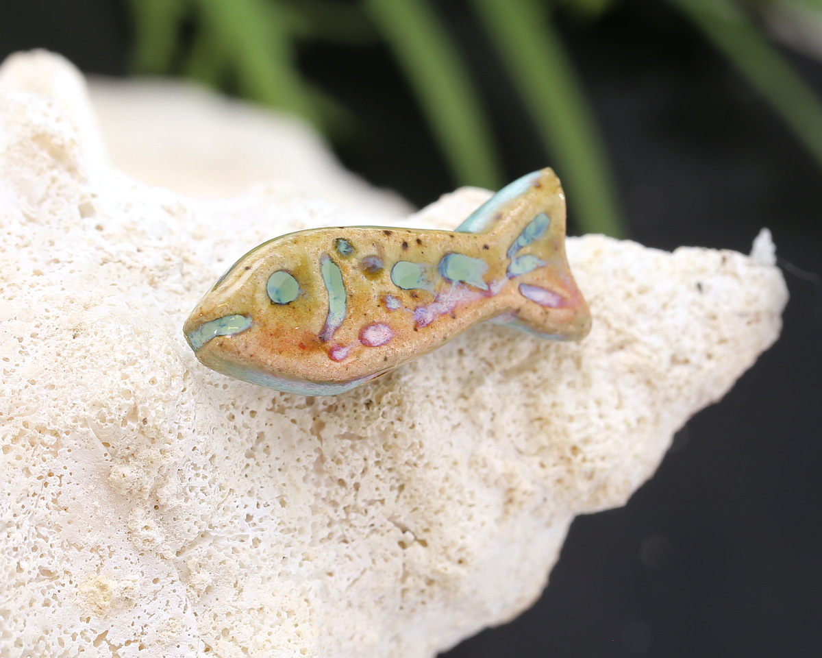 Gaea Ceramic Pastel Rainbow 1 Fish Bead 10-11x27-28mm