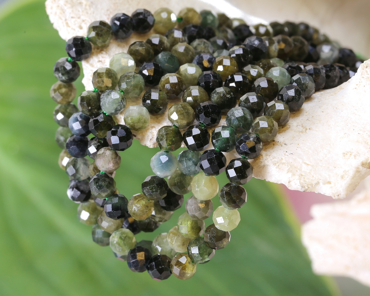 Green Tourmaline Microfaceted Round 4mm