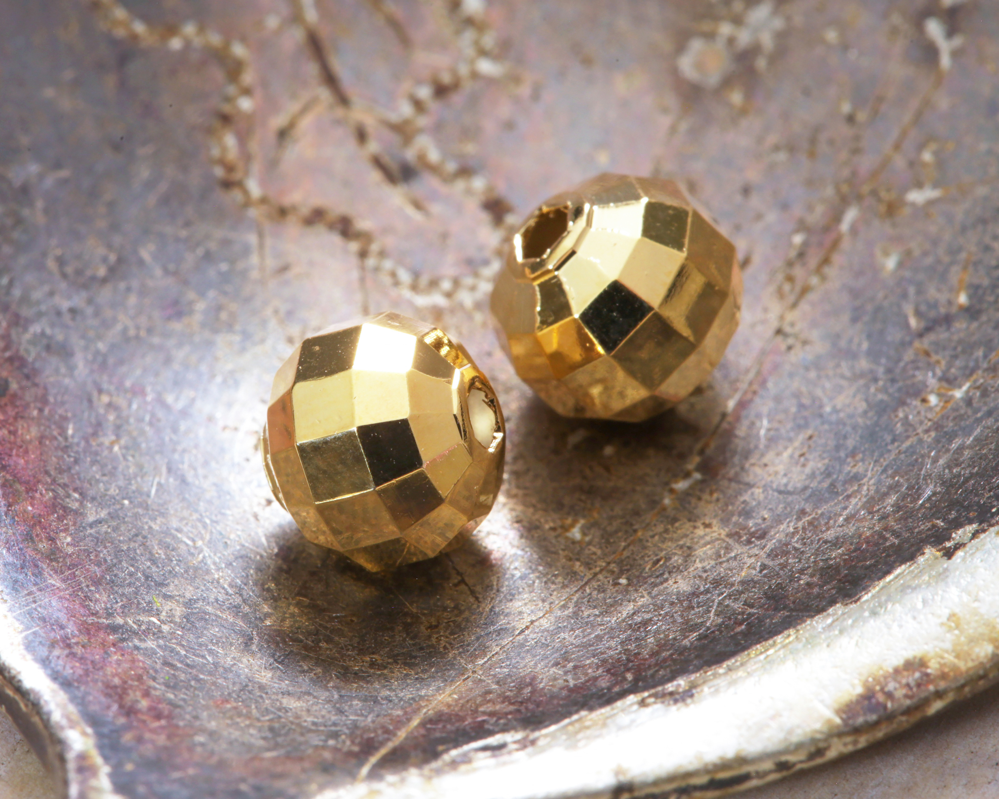 Gold (plated) Faceted Round Bead 8mm (50 pieces)