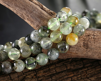 Green Tourmalinated Quartz (B) Round 8mm