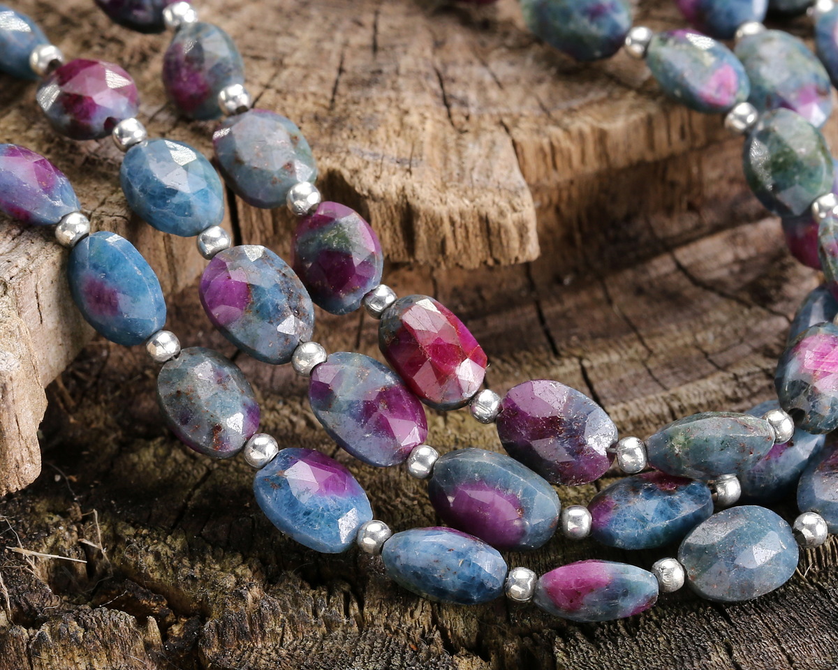 Ruby in Kyanite Faceted Oval 8-8.5x6-7mm