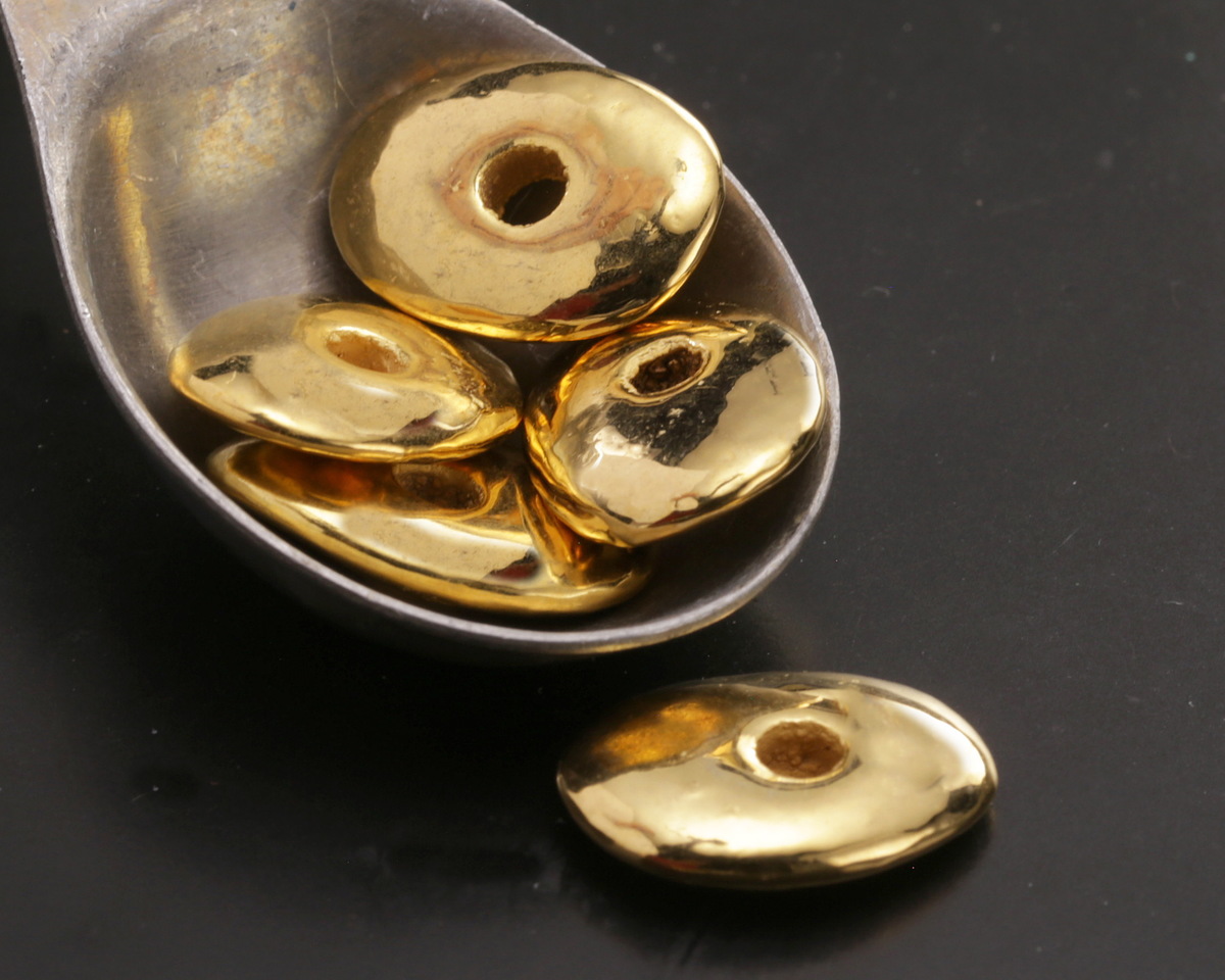 Mykonos Metalized Ceramic Gold Oval Washer 15-18mm