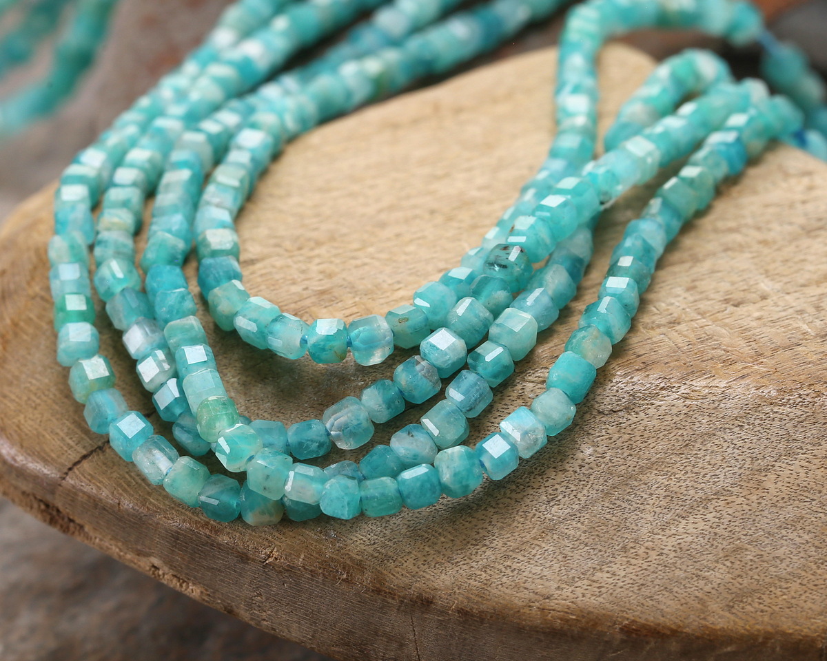 Russian Amazonite (A) Microfaceted Cube 2.5mm