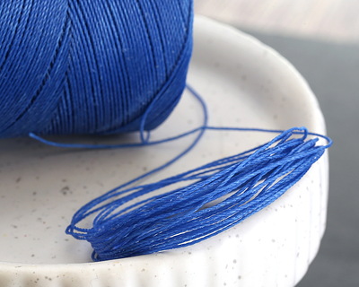 Linhasita Royal Blue (692) Waxed Polyester Cord PE-1 0.35mm