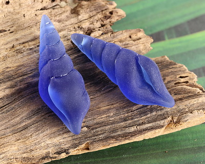 Royal Blue Beach-Style Glass Conch Shell Pendant 15x44mm