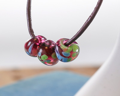 Unicorne Beads Glass Purple Gerbera Teardrop 9-10mm