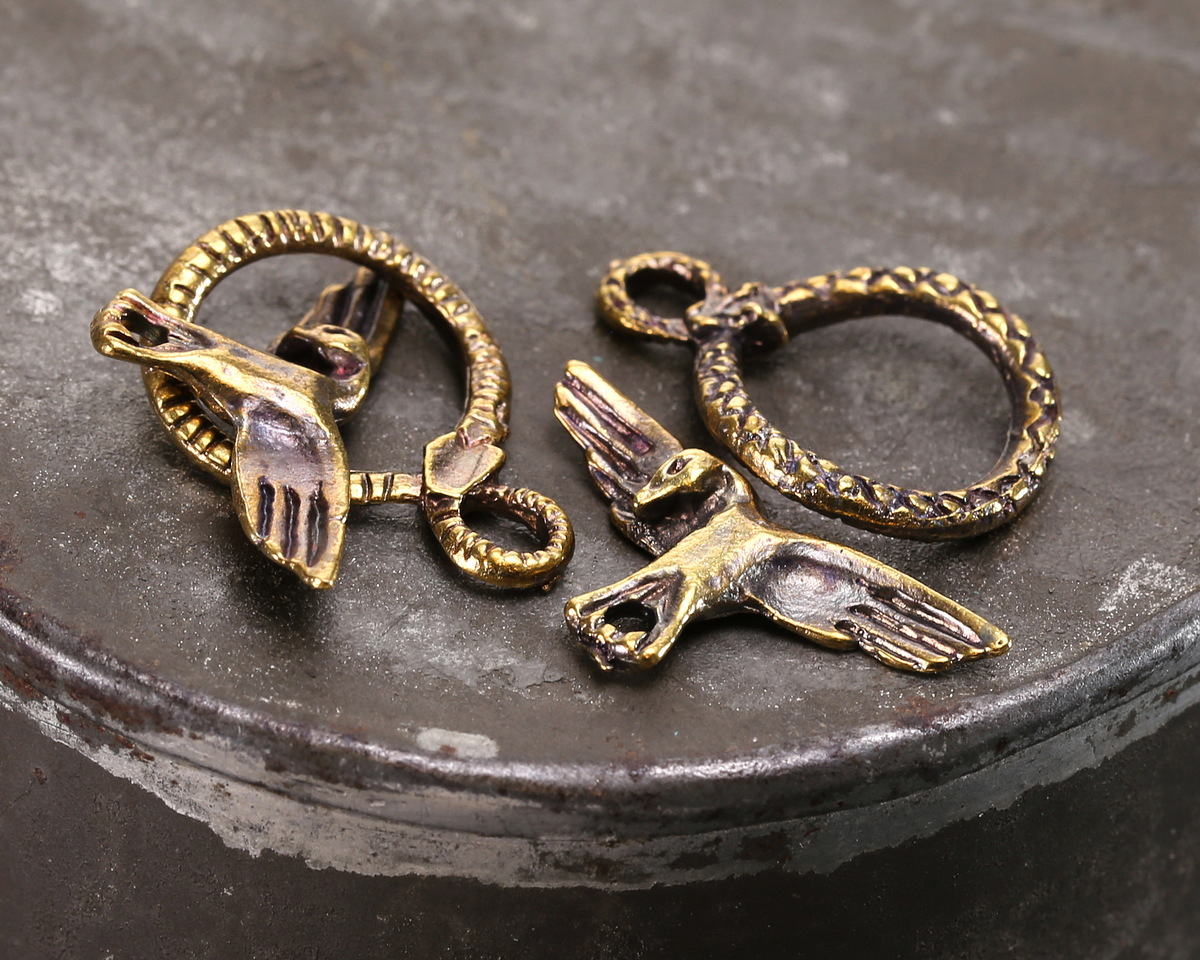 Mykonos Antique Brass (plated) Duality Toggle Clasp 14.5x20mm, 22mm Bar