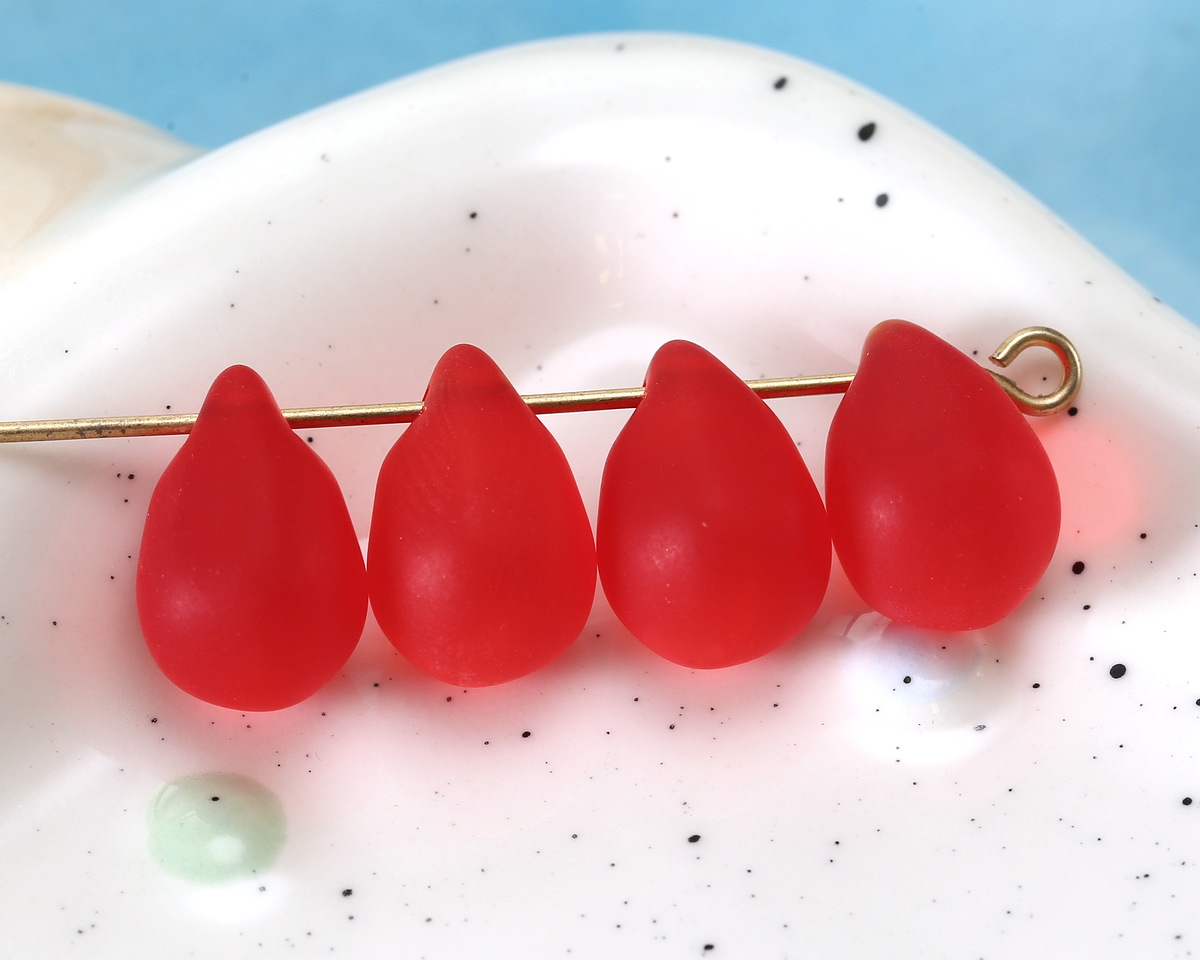 Cherry Red Beach-Style Glass Teardrop Focal 14x10mm