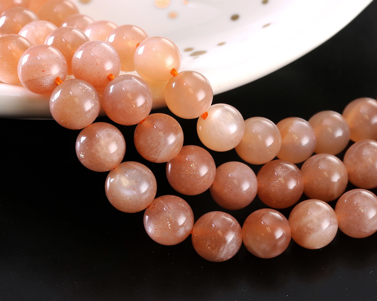 Peach Moonstone (light) Round 6mm