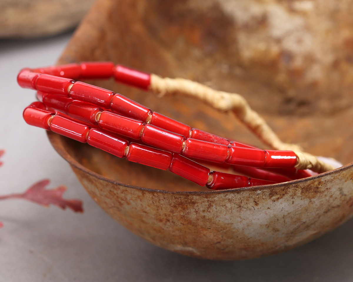 African Red White Heart Glass Tube 9-10x4mm