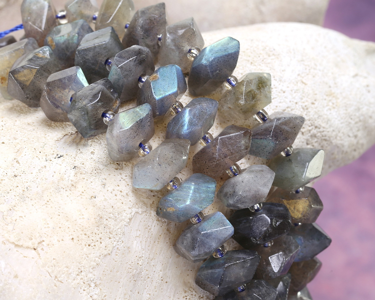 Labradorite (A) Simple Cut Nugget (Side Drill) 8x12-13mm