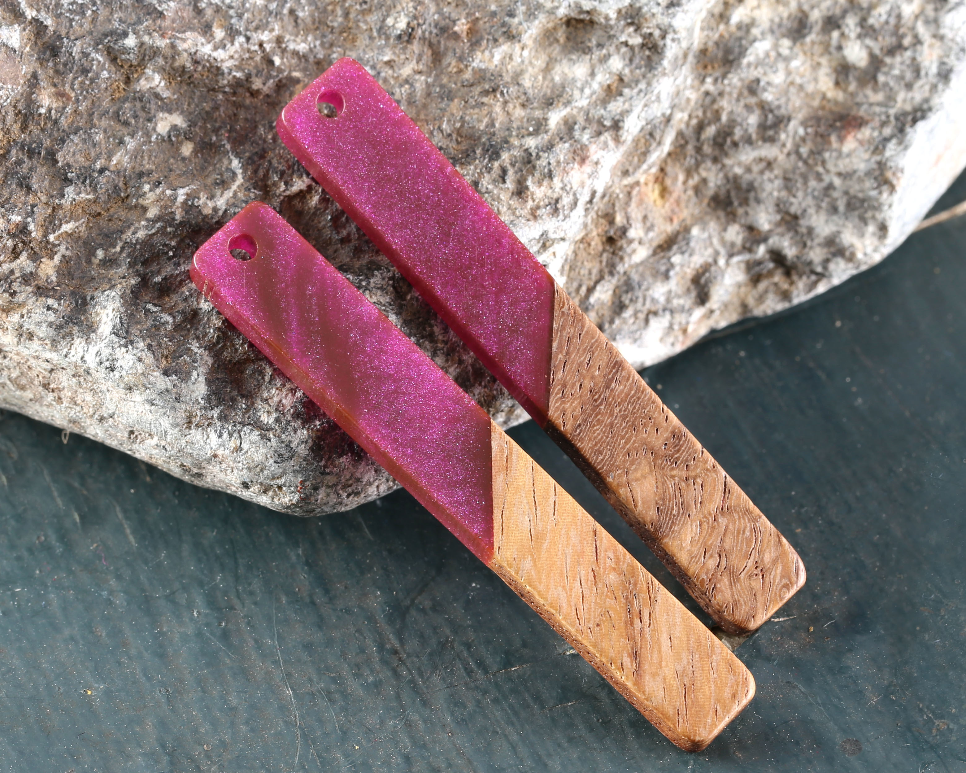 Walnut Wood & Orchid Pearlescent Resin Stick Focal 8x52mm