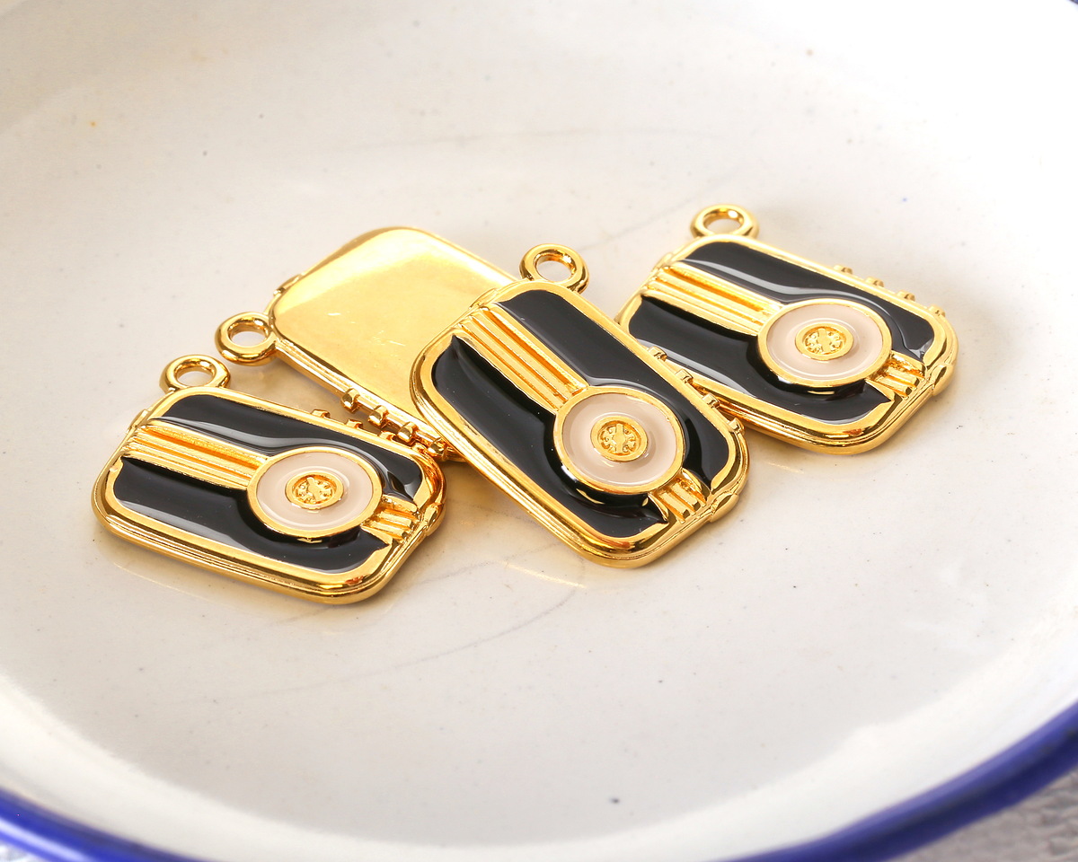 24K Gold (Plated) Jet & Pearl Enamel Vintage Transistor Radio Focal 20mm