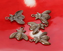 Vintaj Natural Brass Bumble Bee 13x12mm