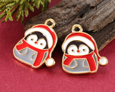Enamel Penguin in a Santa Hat & Scarf Focal 18x21mm