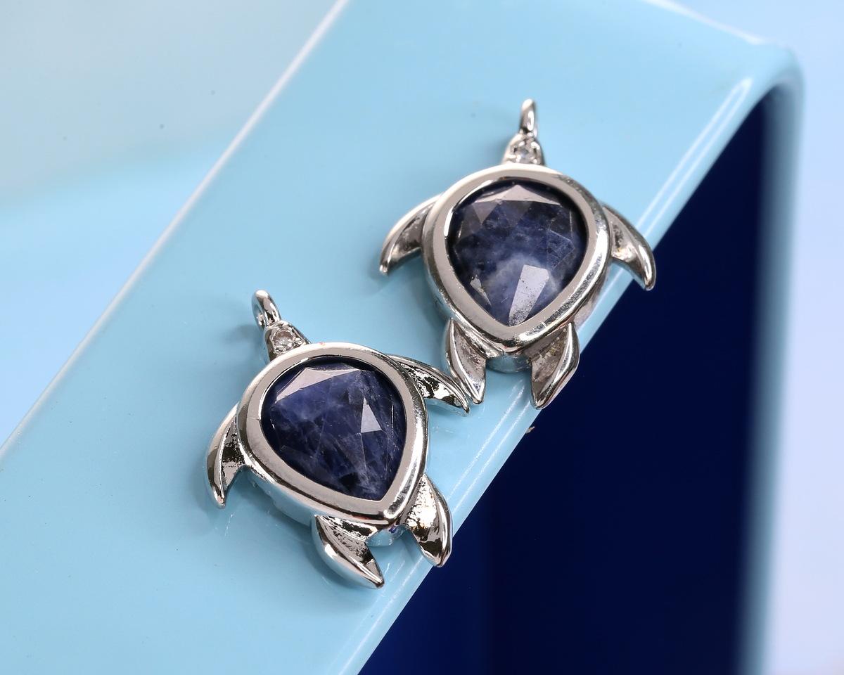 Sodalite w/ Silver Finish Sea Turtle Focal 15x19mm