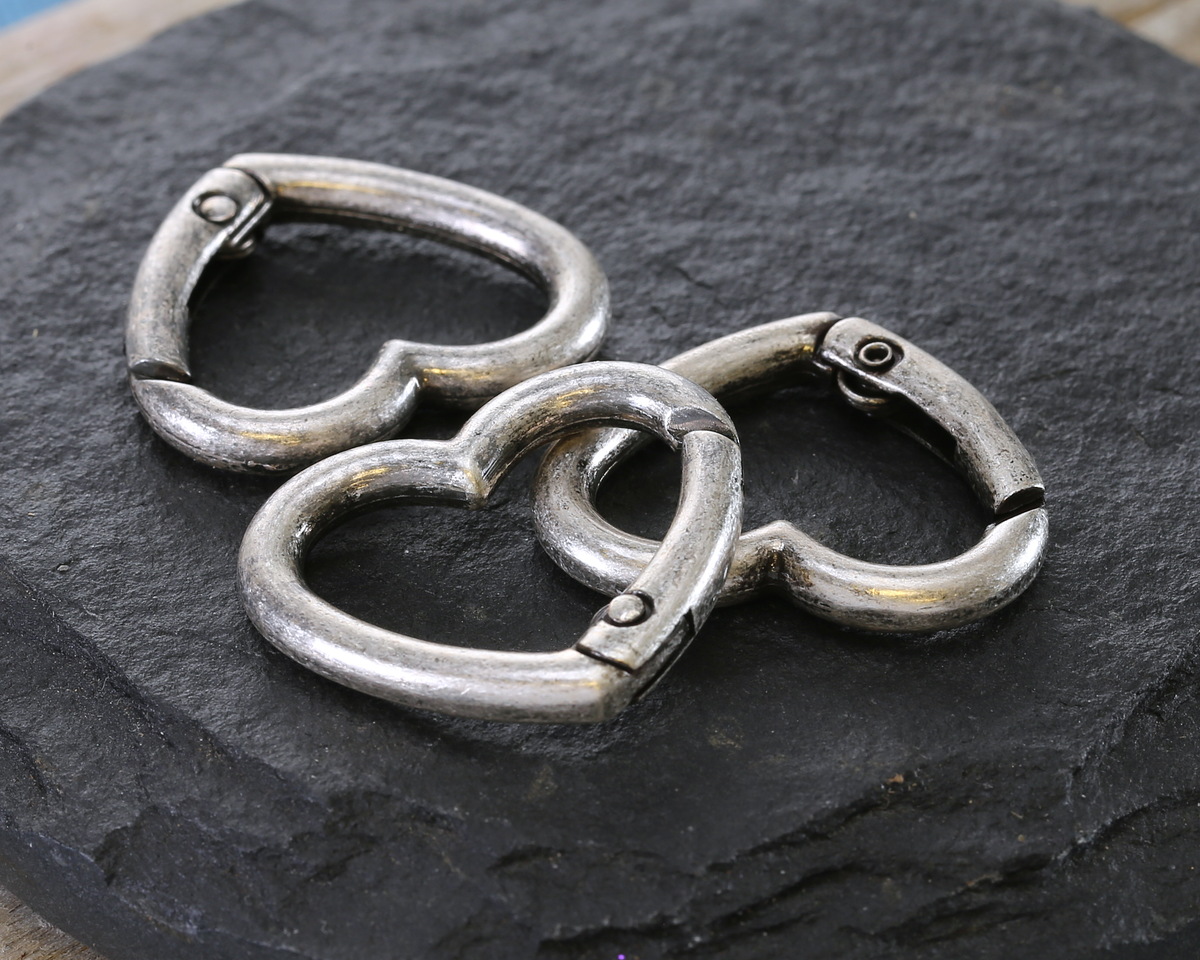 Burnished Silver (plated) X-Large Heart Clasp 30x26mm