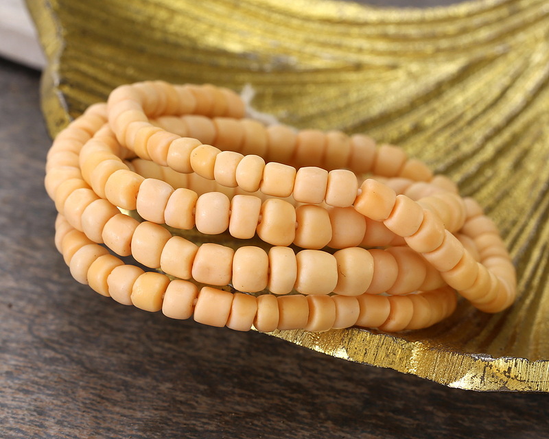 Java Glass Light Peach Graduated Gooseberry Beads 3-6x4-6mm