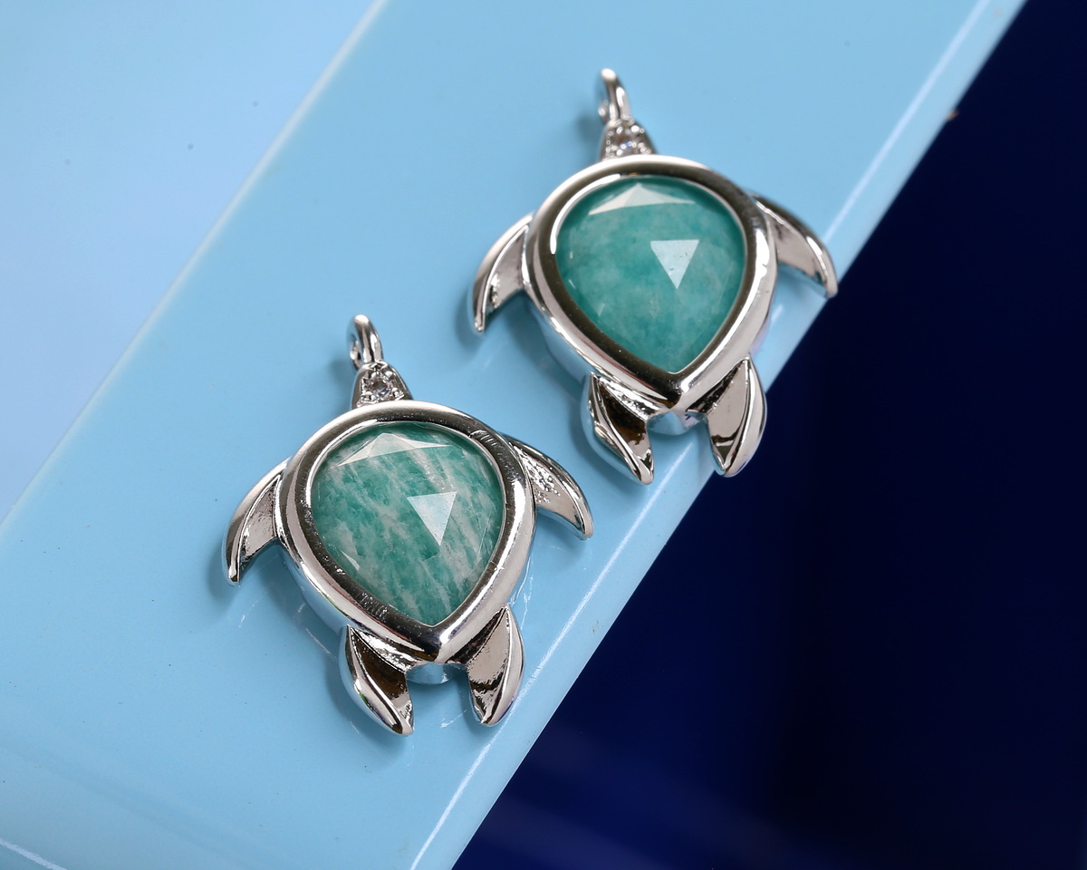 Brazil Amazonite w/ Silver Finish Sea Turtle Focal 15x19mm