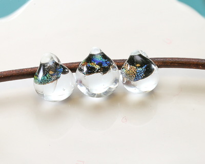 Unicorne Beads Glass Cosmic Onyx Teardrop 9-10mm