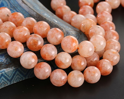 Sakura Golden Sunstone Round 10mm