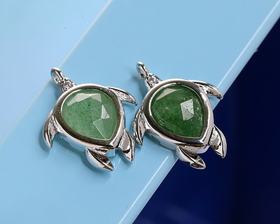 Green Strawberry Quartz w/ Silver Finish Sea Turtle Focal 15x19mm
