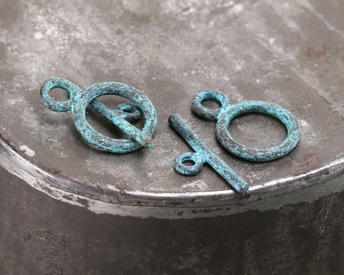 Mykonos Copper (plated) Patina Toggle Clasp 21x14mm, 21mm Bar