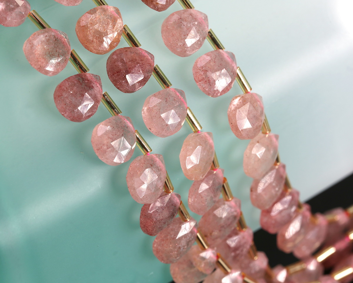 Strawberry Quartz (A) Microfaceted Teardrop 8x10mm