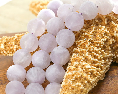 Lavender Amethyst (matte) Round 10mm