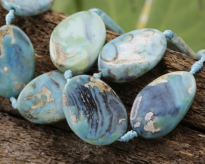 Aqua Terra Agate Twisted Oval 35x25mm