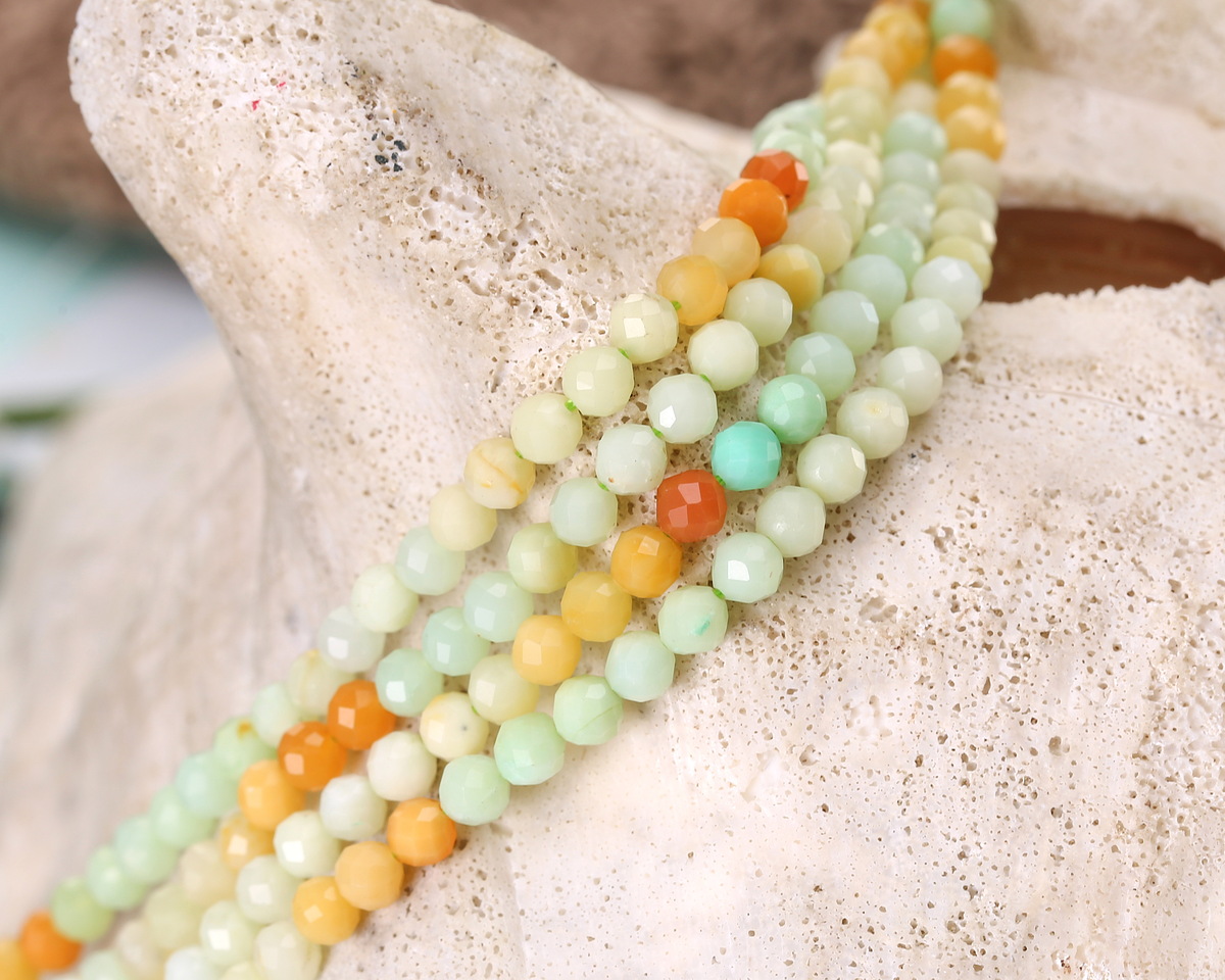 Burma Jade Ombré Faceted Round 4mm