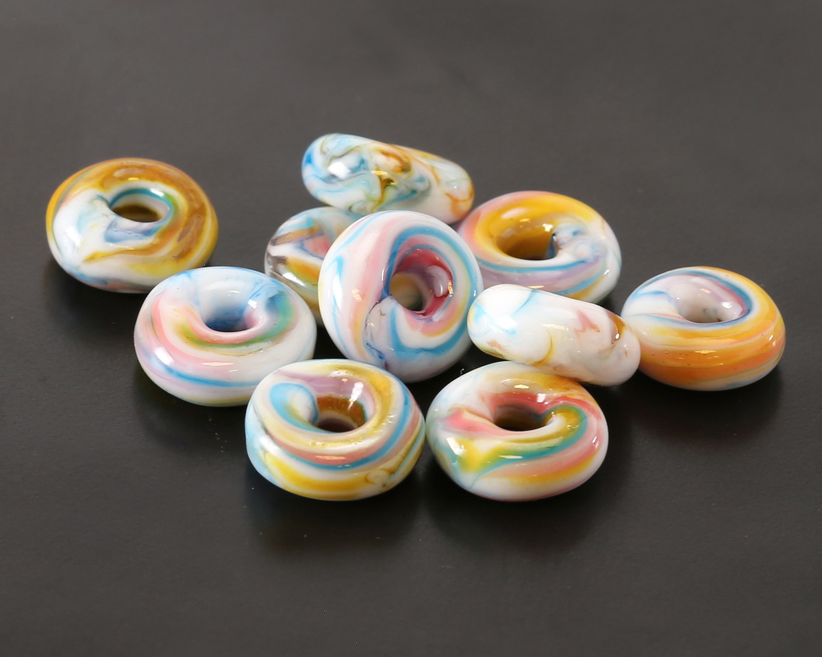 Unicorne Beads Glass Aspen Donut 4-6x9-11mm