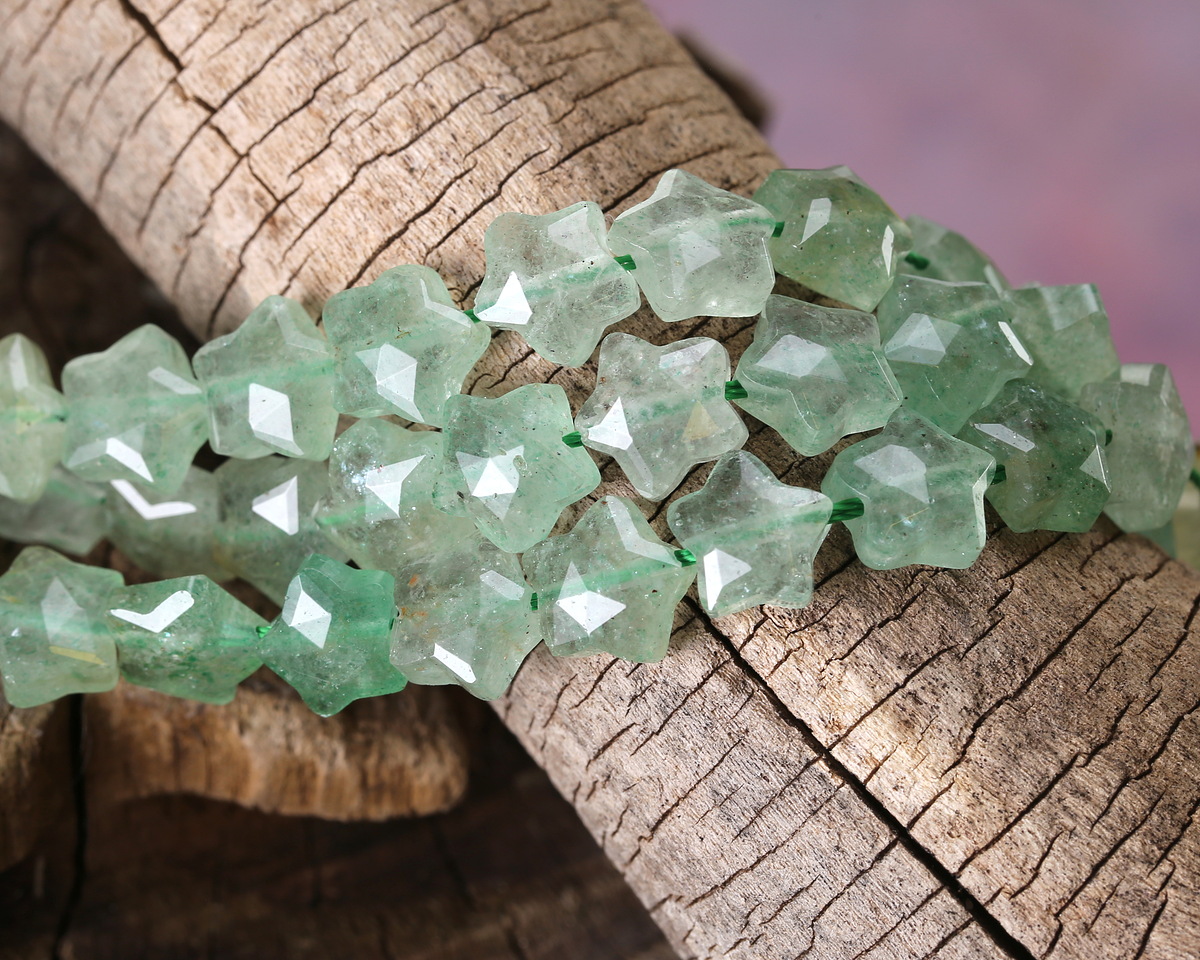Green Strawberry Quartz Microfaceted Star 8mm