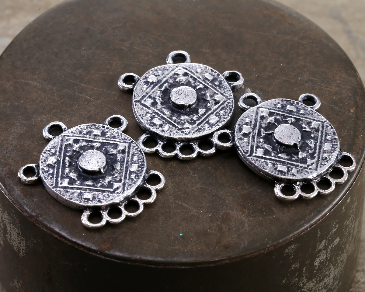 Mykonos Antique Silver (plated) Medallion Multi-Ring Chandelier Focal Link 25x28mm